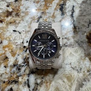 Michael Kors Stainless Steel Chronograph Watch – Navy Dial great condition